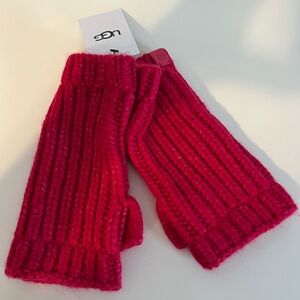 UGG Bright Pink Mittens